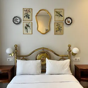 Irin Hotel